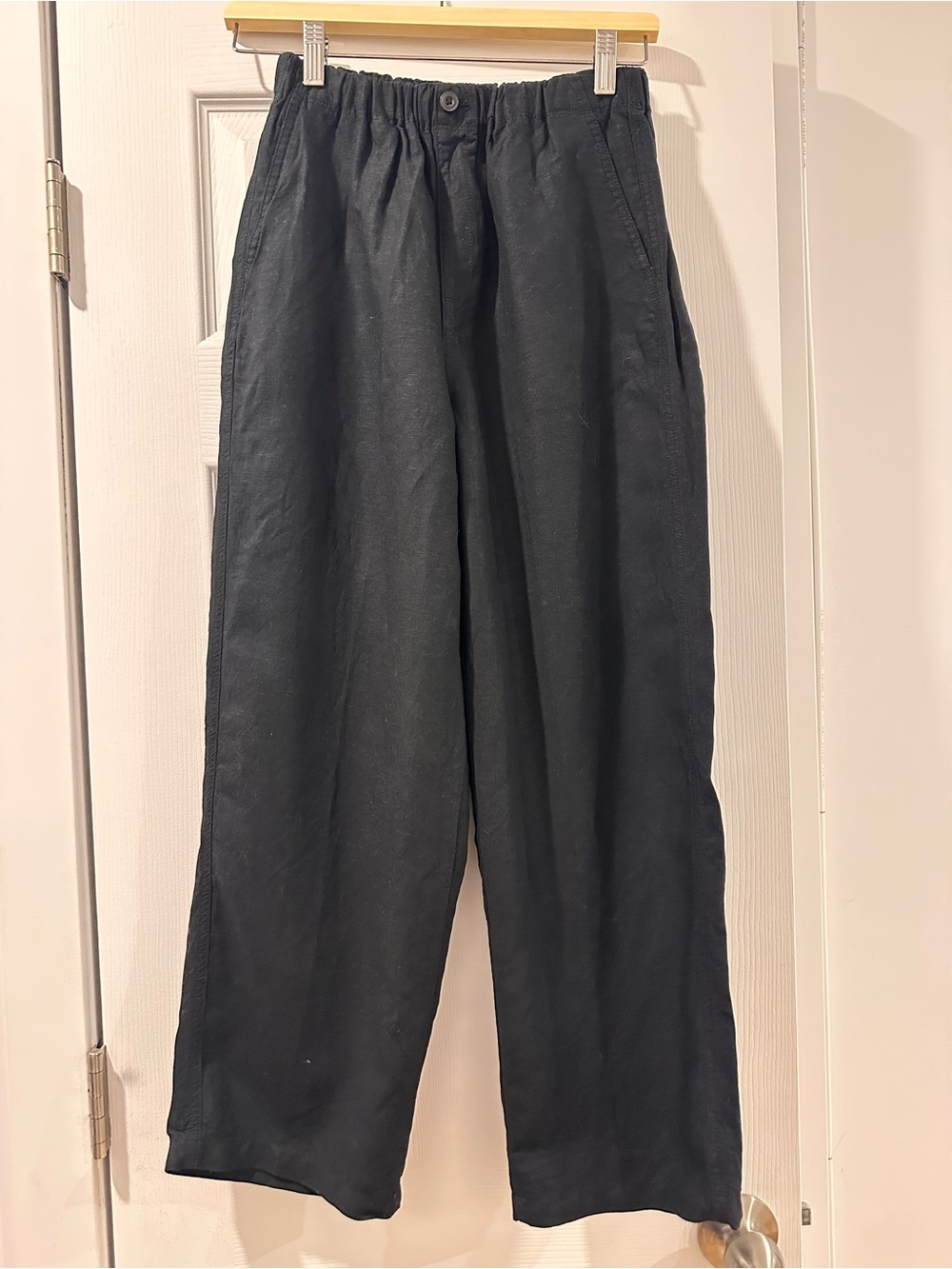 Uniqlo Black Linen Straight-Leg Women's Pants
